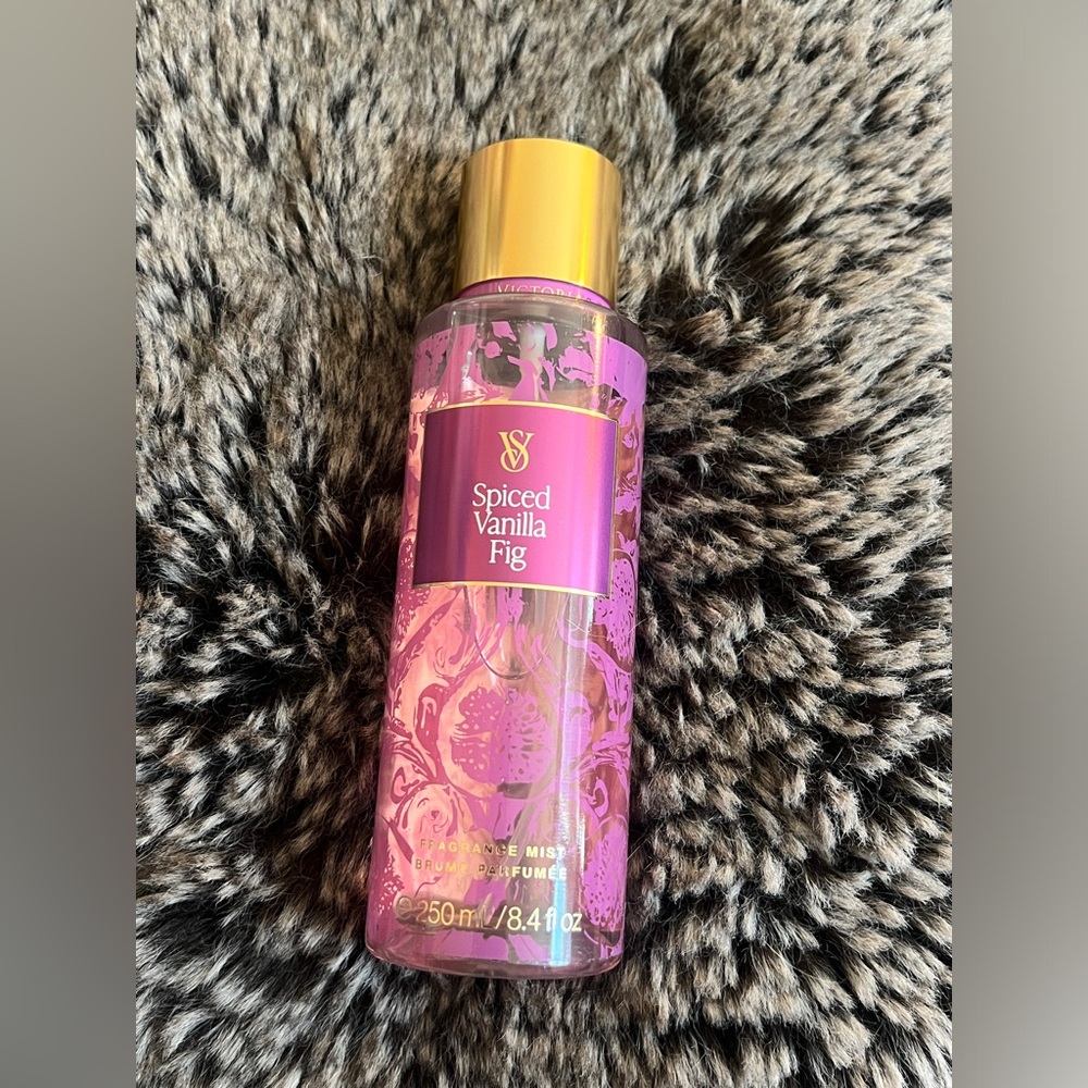 VICTORIA’S SECRET PINK SPICED VANILLA FIG MIST SPRAY